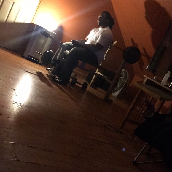 Meet your Posher, Derrius - Picture 1 of 1